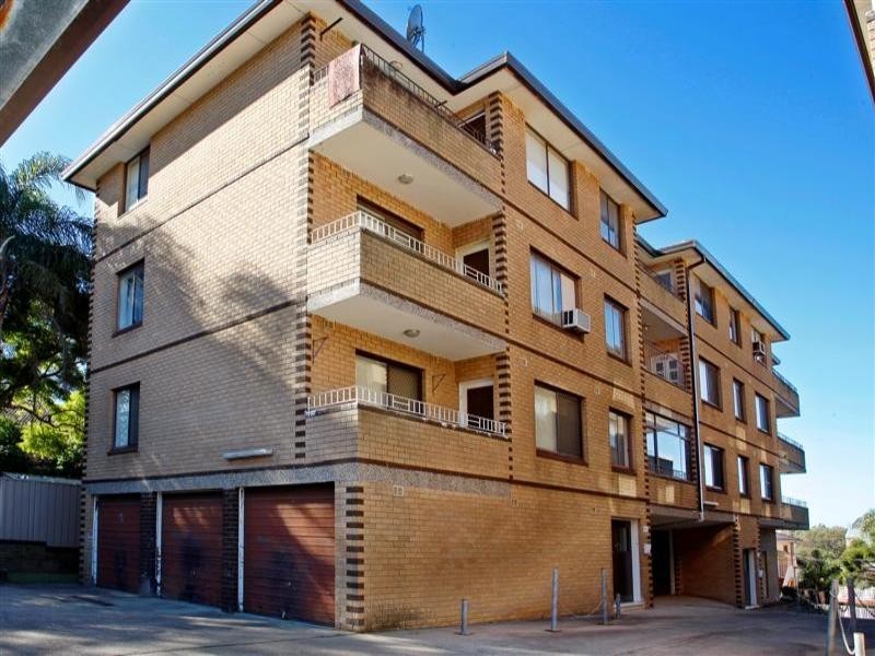 2/22 Glen Street, Marrickville NSW 2204