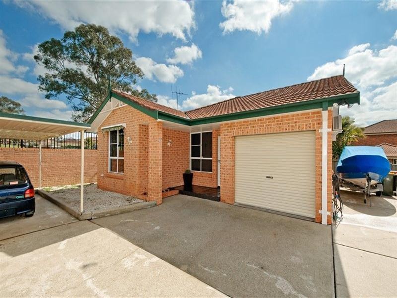 3/63 Ingham Drive, Casula NSW 2170