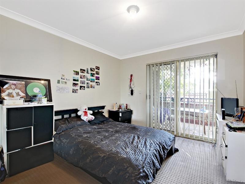 1/18 Cecilia Street, Marrickville NSW 2204