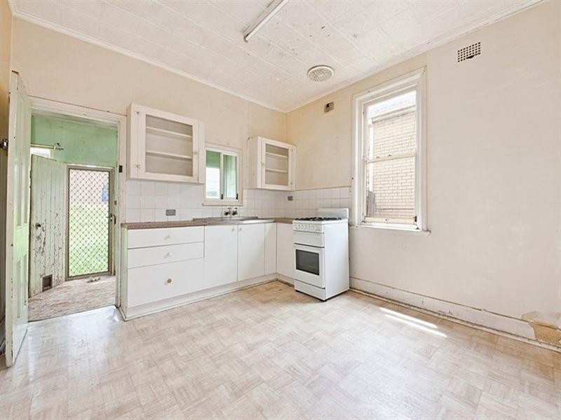 5 Marcia Street, Hurlstone Park NSW 2193