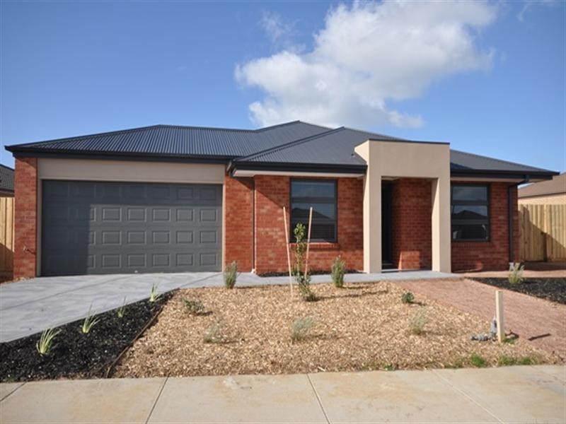 8 Hamish Drive, Bannockburn VIC 3331