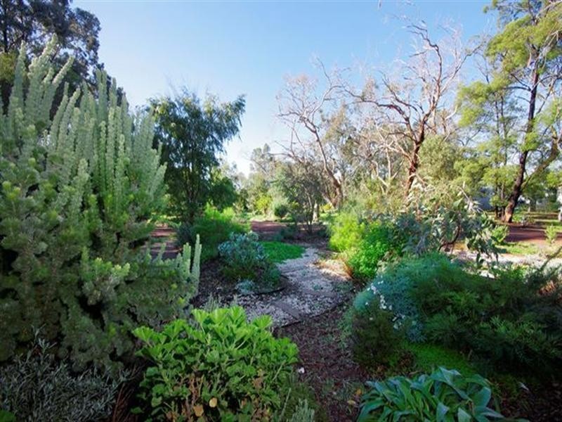 90 Redgum Drive, Teesdale VIC 3328