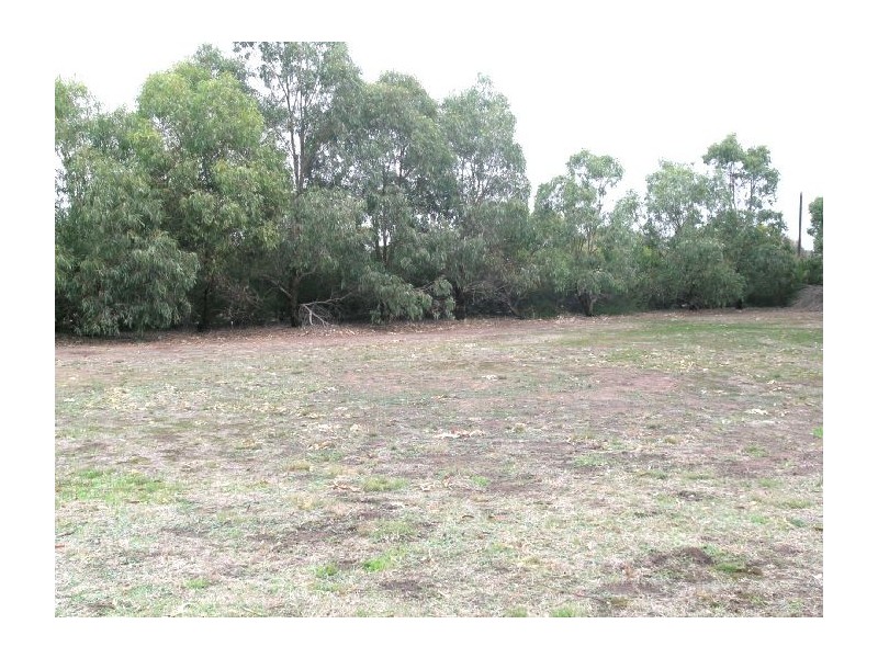 85 Broom Road, Lethbridge VIC 3332