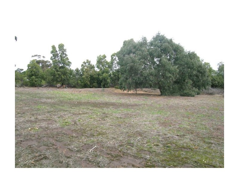 85 Broom Road, Lethbridge VIC 3332