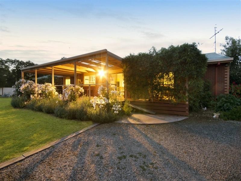 99 Redgum Drive, Teesdale VIC 3328