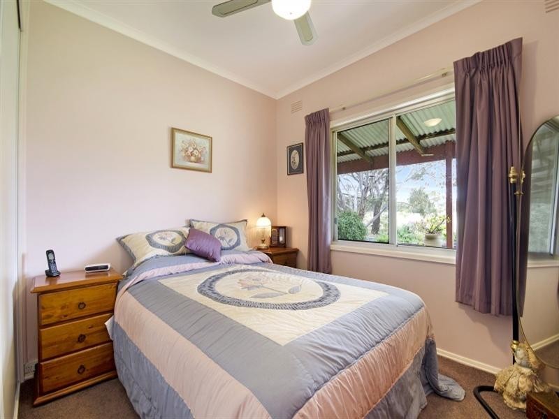 30 Tolson Street, Shelford VIC 3329