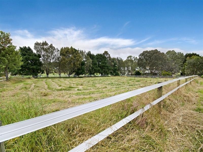 30 Tolson Street, Shelford VIC 3329