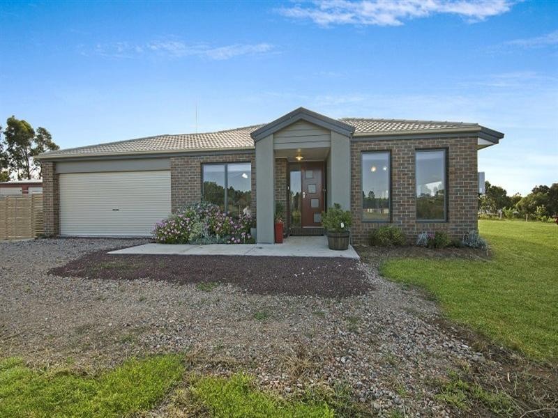 27 Russell Street, Teesdale VIC 3328