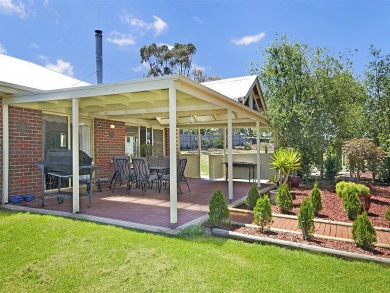 10 Perdrisat Road, Maude VIC 3331