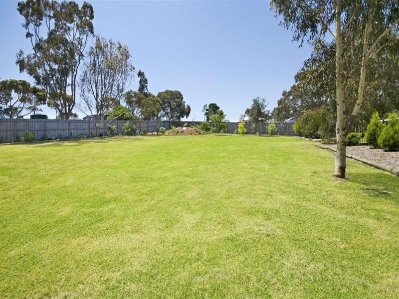 10 Perdrisat Road, Maude VIC 3331
