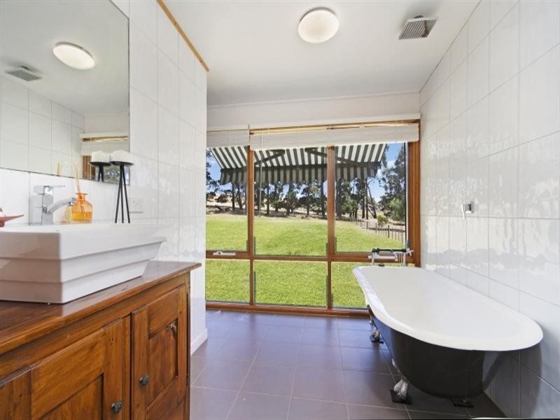 3263 Hamilton Highway, Inverleigh VIC 3321