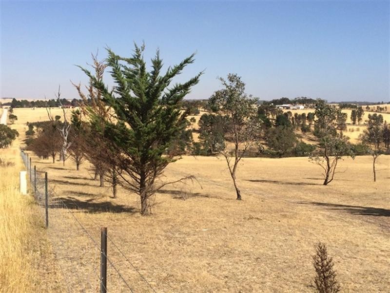21 Reserve and Russell Lane, Corindhap VIC 3352
