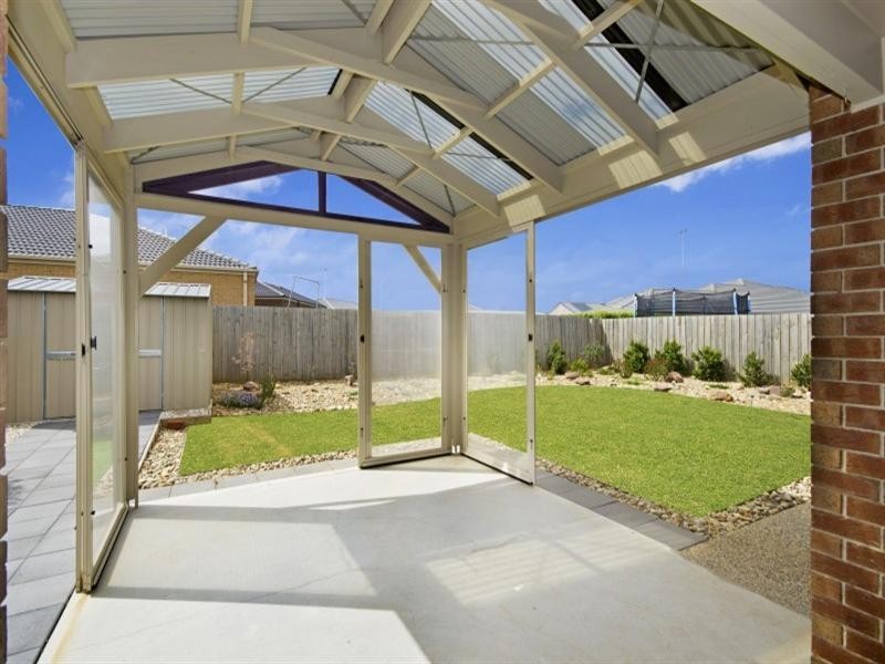 42 Moreillon Boulevard, Bannockburn VIC 3331