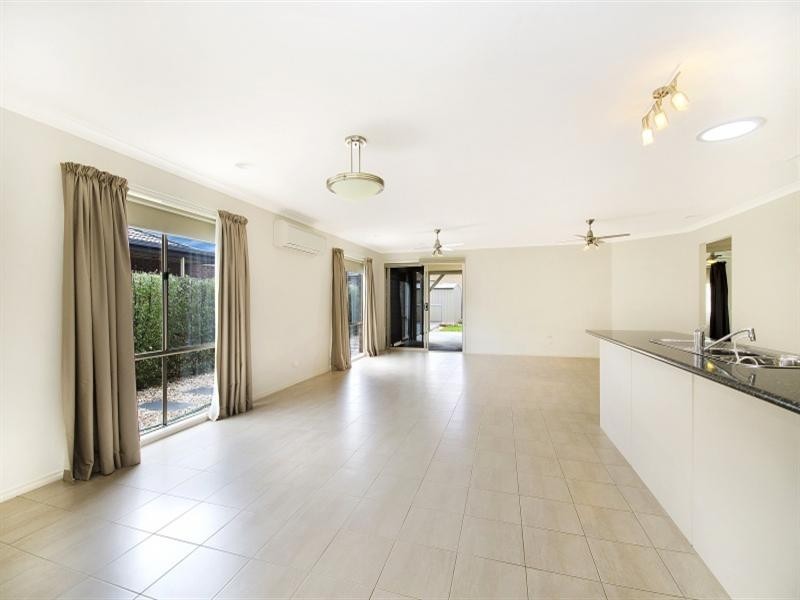 42 Moreillon Boulevard, Bannockburn VIC 3331