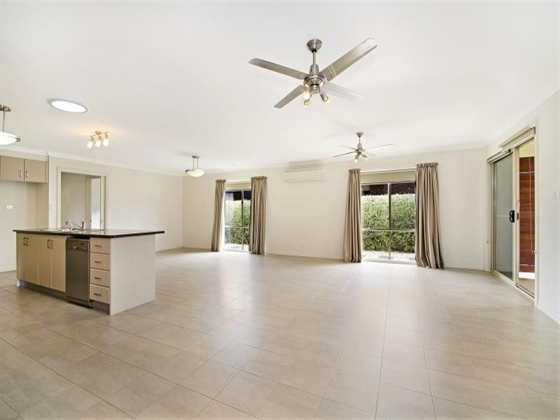 42 Moreillon Boulevard, Bannockburn VIC 3331