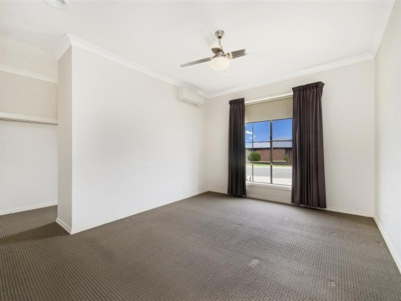 42 Moreillon Boulevard, Bannockburn VIC 3331