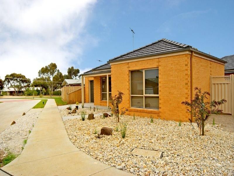 Unit 6/25 Burnside Road, Bannockburn VIC 3331