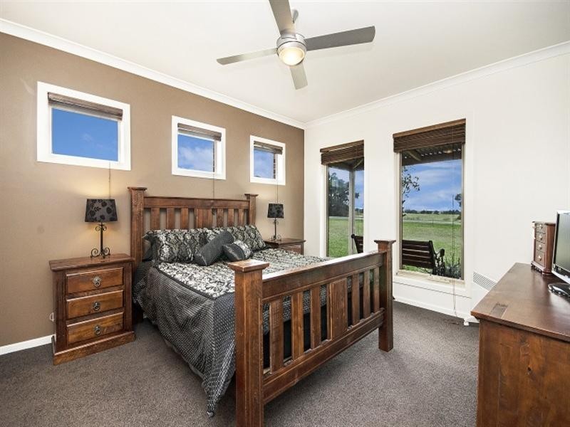 5229 Midland Highway, Elaine VIC 3334