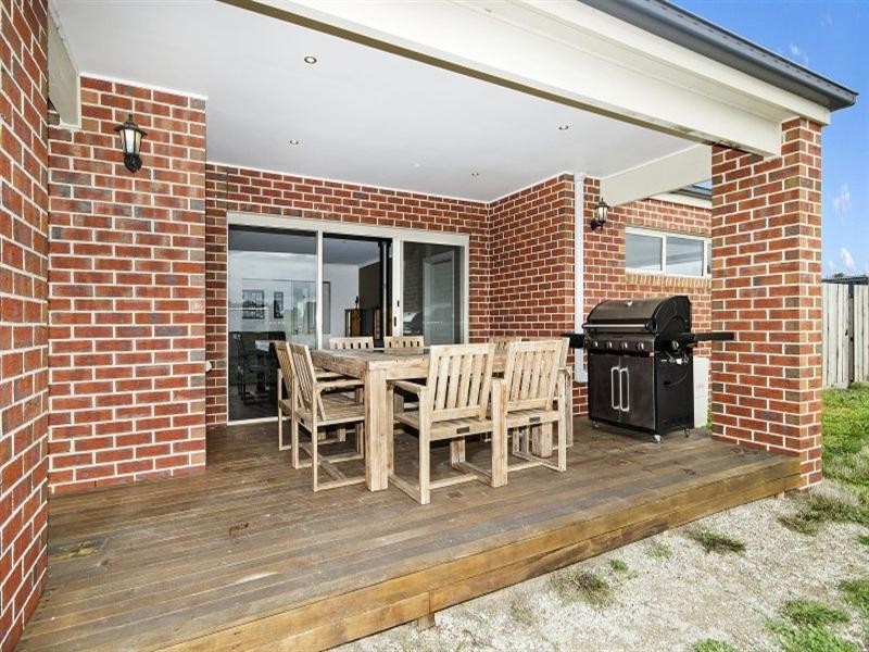 5229 Midland Highway, Elaine VIC 3334