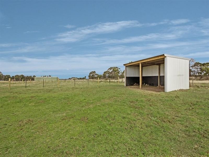 5229 Midland Highway, Elaine VIC 3334