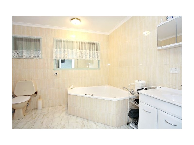 28 Learmonth Street, Teesdale VIC 3328