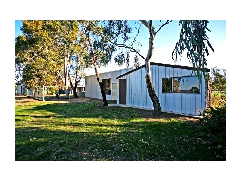 28 Learmonth Street, Teesdale VIC 3328