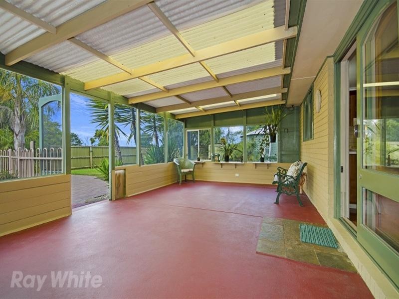 10 Clarkes Road, Anakie VIC 3221