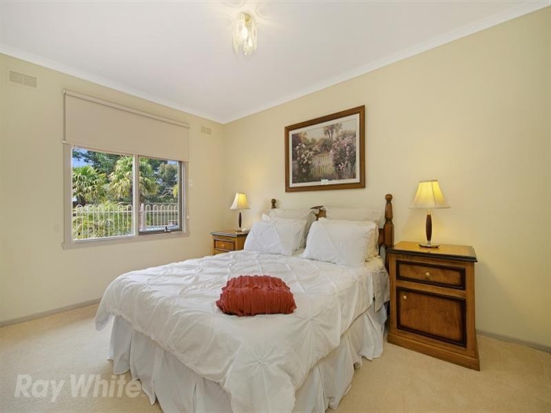 10 Clarkes Road, Anakie VIC 3221