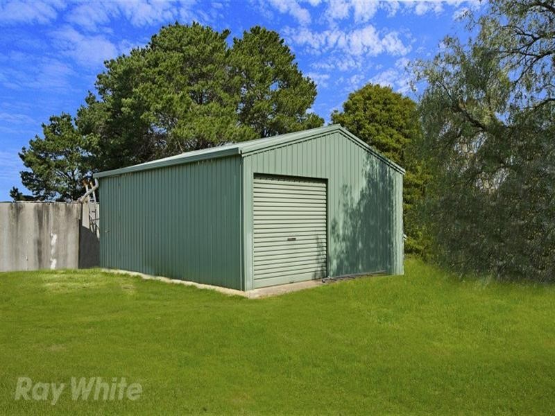 10 Clarkes Road, Anakie VIC 3221