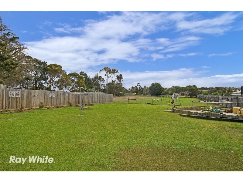 13 Noyes Road, Lethbridge VIC 3332