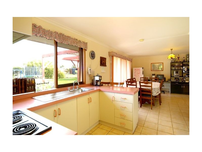 11 McCallum Road, Inverleigh VIC 3321