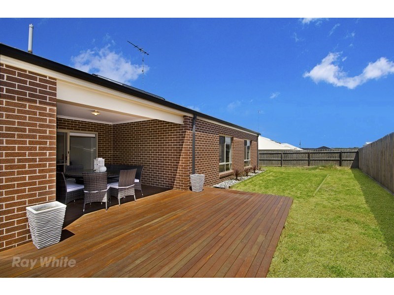 19 Hamish Drive, Bannockburn VIC 3331