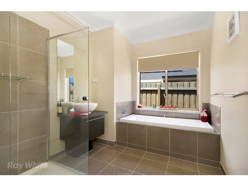 19 Hamish Drive, Bannockburn VIC 3331