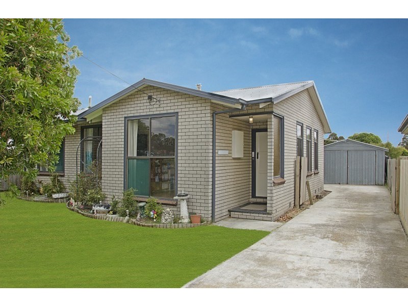 9 Watsonia Grove, Norlane VIC 3214