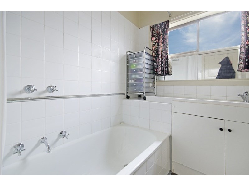 9 Watsonia Grove, Norlane VIC 3214