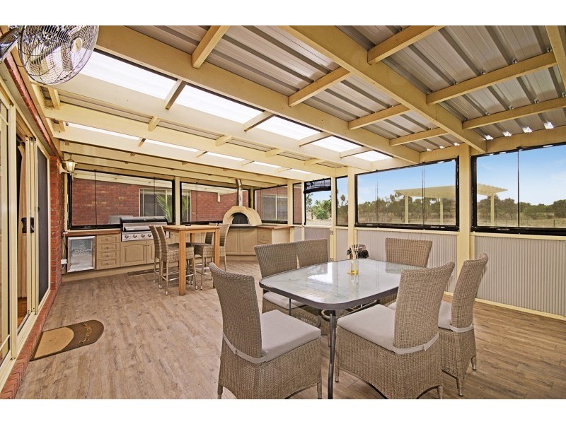 101 Yverdon Drive, Bannockburn VIC 3331