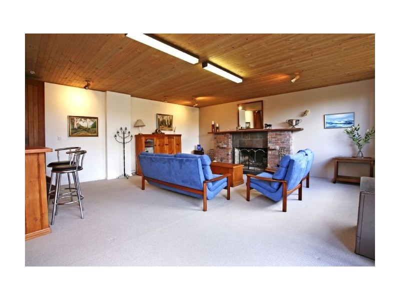 1 Highton Court, Highton VIC 3216