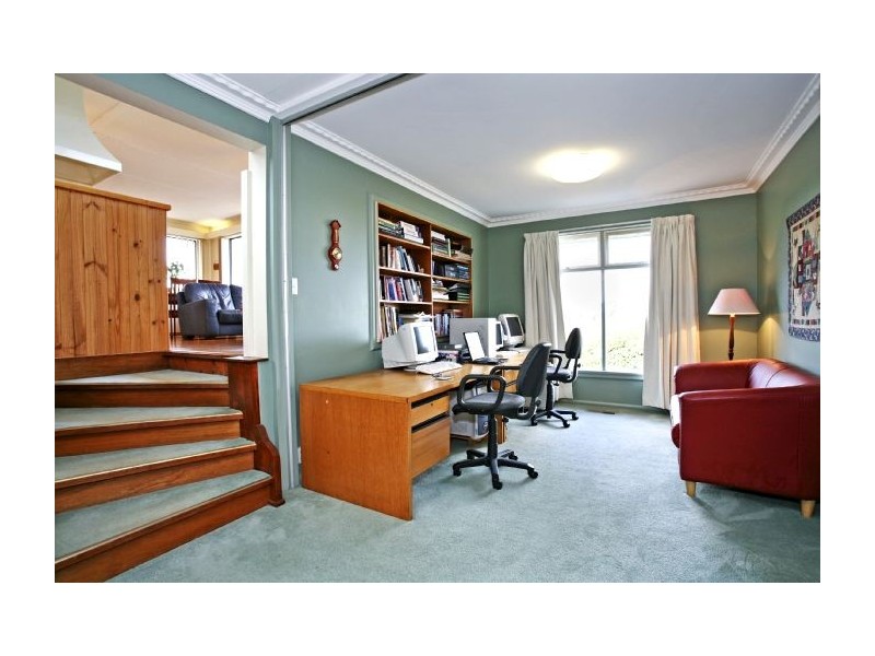 1 Highton Court, Highton VIC 3216