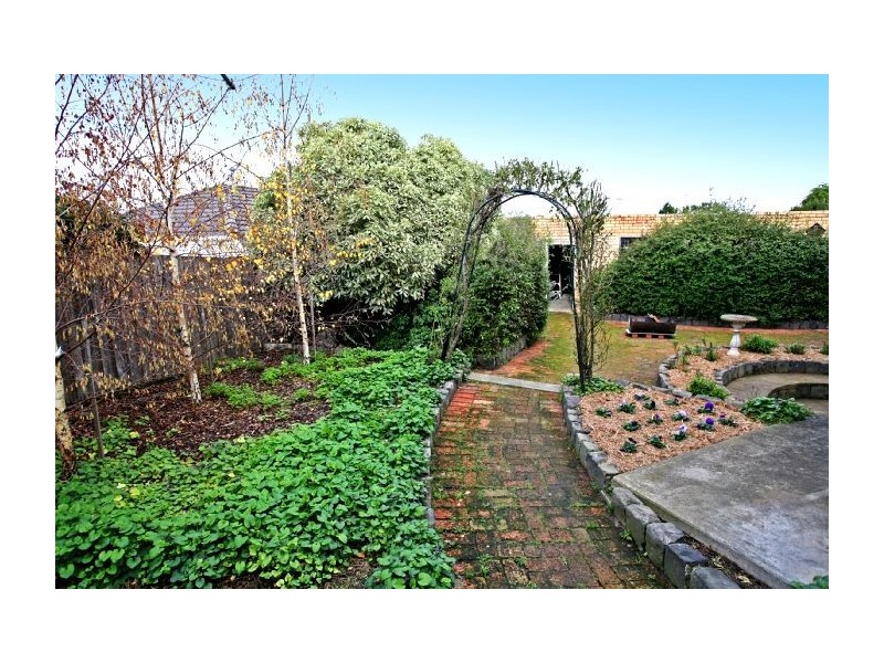 1 Highton Court, Highton VIC 3216