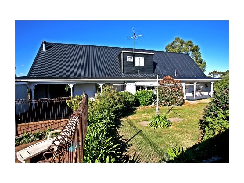 1124 Bannockburn-Shelford Road, Teesdale VIC 3328