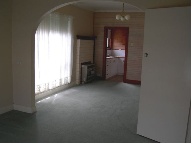 2 Robb Avenue – LEASED, Hamlyn Heights VIC 3215
