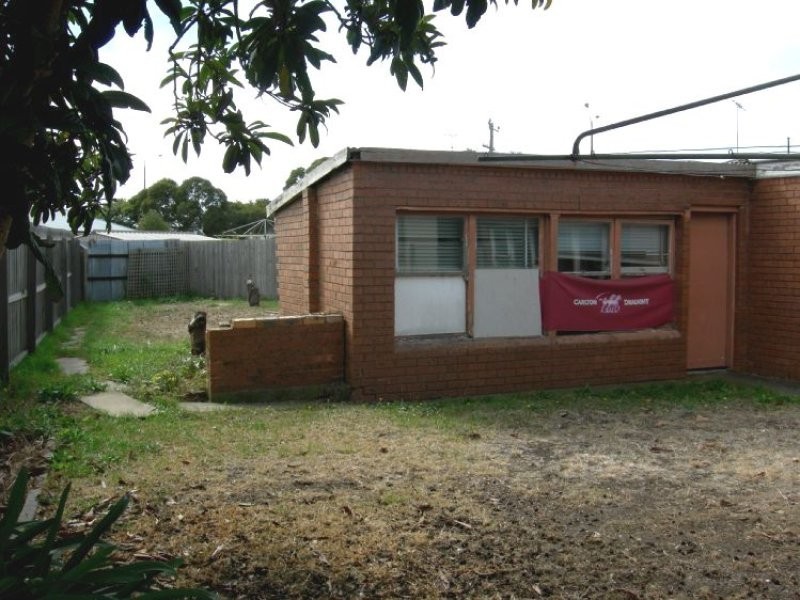 2 Robb Avenue – LEASED, Hamlyn Heights VIC 3215