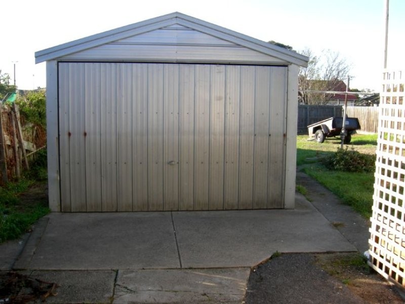 22 Stradbroke Street, Norlane VIC 3214