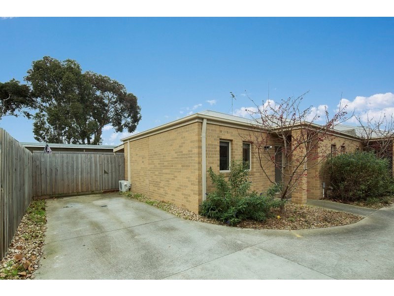 Unit 2/94 Bacchus Marsh Road, Corio VIC 3214