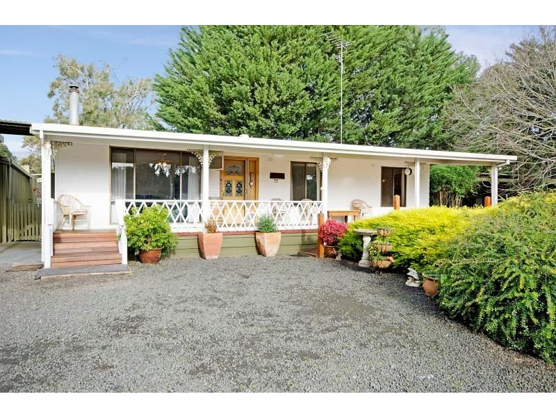 9 Bruce Street, Teesdale VIC 3328