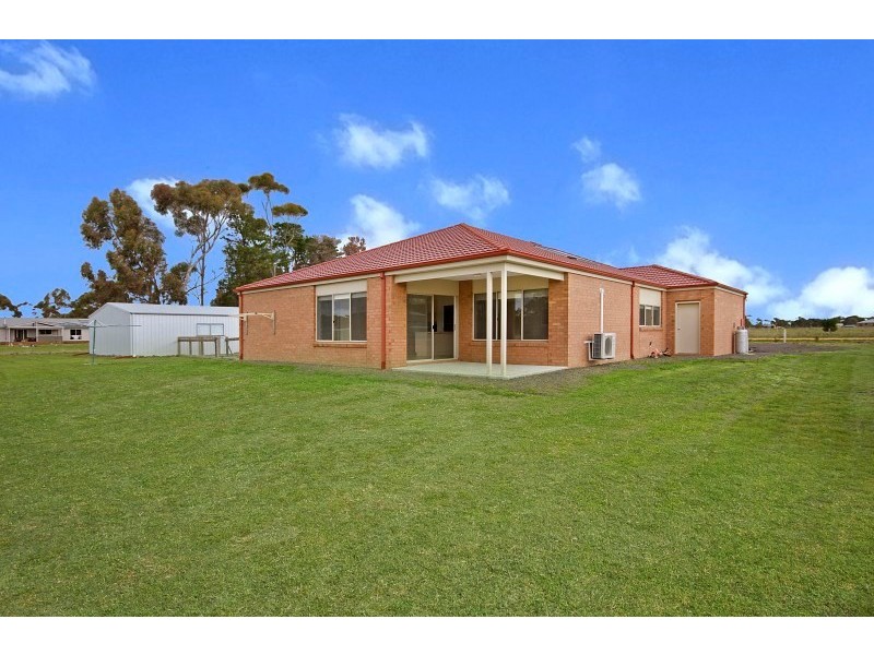 22 Brady Road, Lethbridge VIC 3332