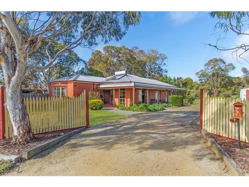 54 Earl Crescent, Bannockburn VIC 3331