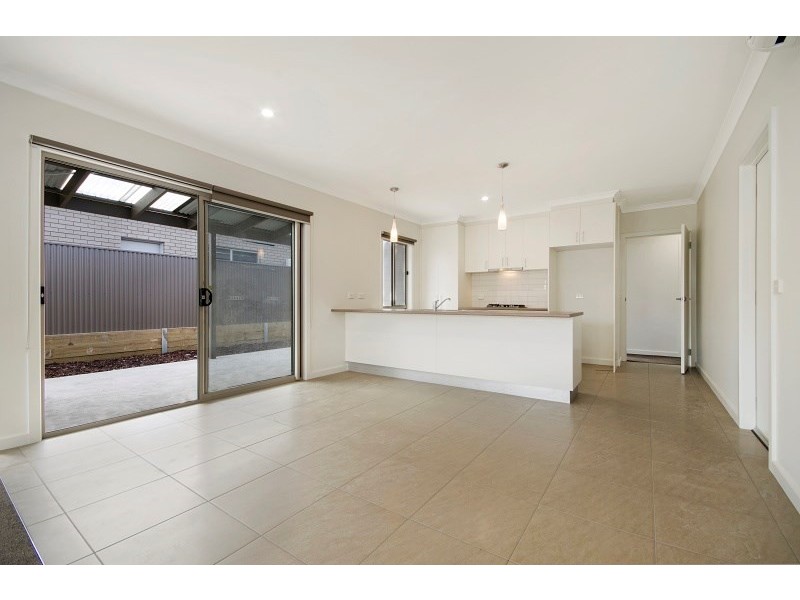 Unit 4/19 Burnside Road, Bannockburn VIC 3331