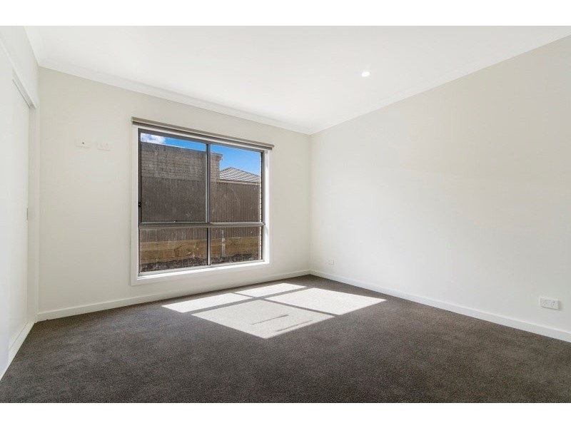 Unit 4/19 Burnside Road, Bannockburn VIC 3331