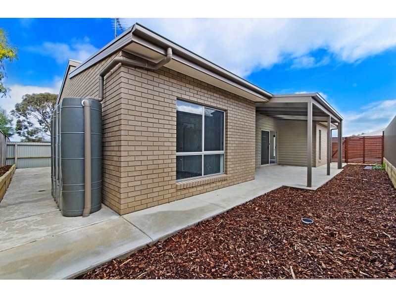 Unit 4/19 Burnside Road, Bannockburn VIC 3331